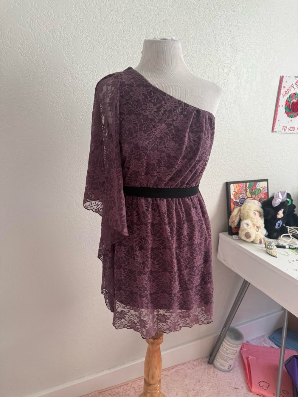 AUW One-Shoulder Lace Mini Dress in Plum with Black Waistband